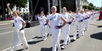 Квітней, Беларусь!